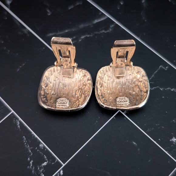 Vintage Ernst Gideon Bek Clip On Earrings Gold Tone & Blue-ish Teal Undertones - Picture 4 of 5